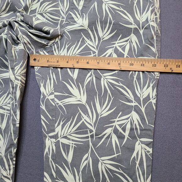 LANDS'END Womens Mid Rise Green Leaf Print Size 8 Straight Pants - Picture 8 of 13